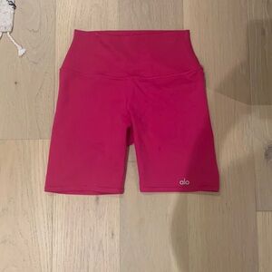 Alo Yoga Airbrush biker shorts